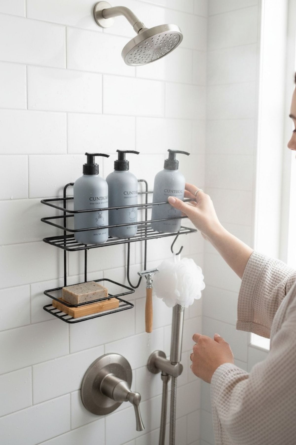 3'ü 1 Arada Banyo Düzenleyici, Kancalı ve Sabunluklu — Mat Siyah